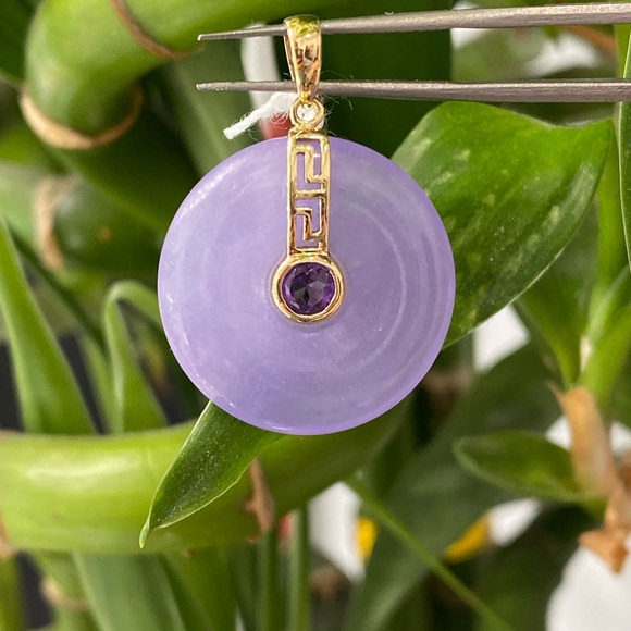 14K Yellow Gold Lavender Jade and Amethyst Pendant
